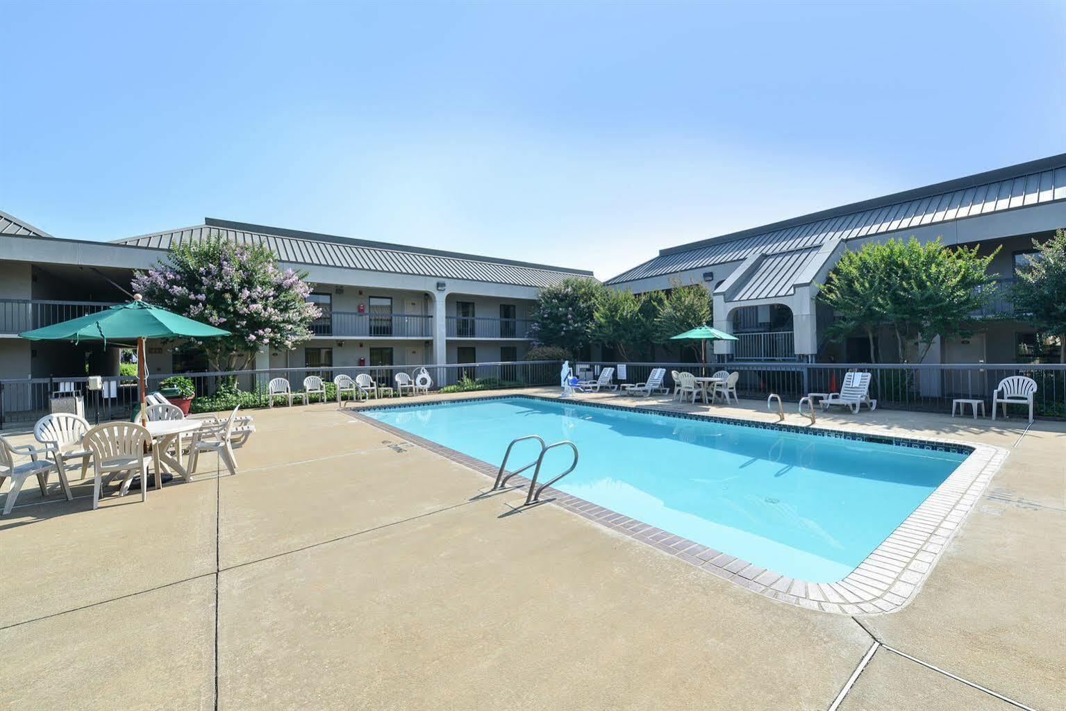 Quality Inn Fredericksburg-Central Park Area מראה חיצוני תמונה