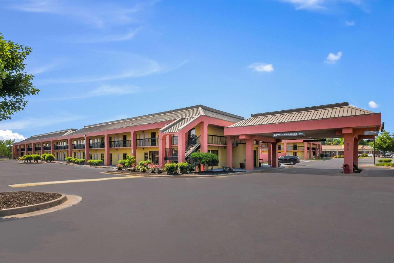 Quality Inn Fredericksburg-Central Park Area מראה חיצוני תמונה
