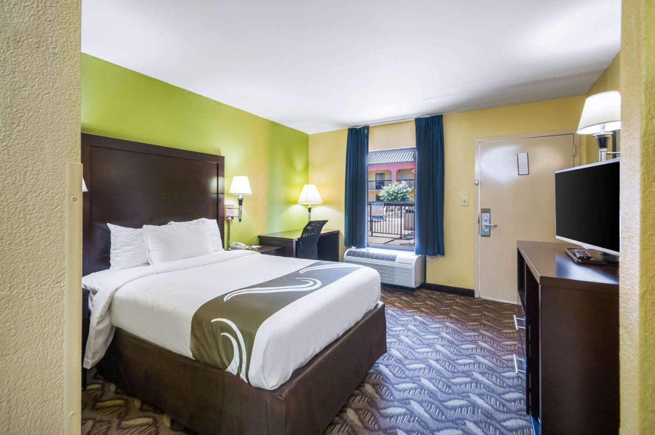 Quality Inn Fredericksburg-Central Park Area מראה חיצוני תמונה