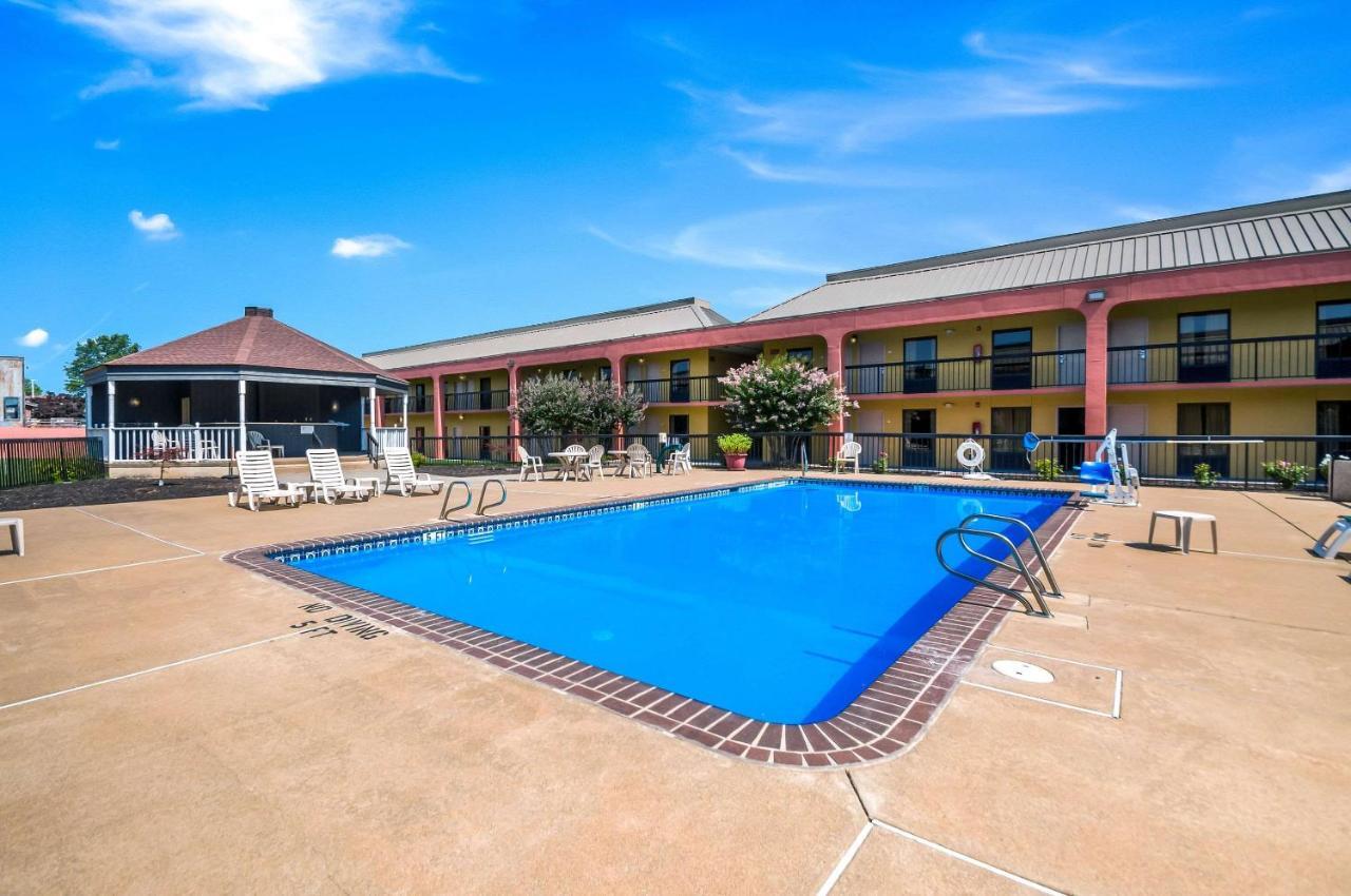 Quality Inn Fredericksburg-Central Park Area מראה חיצוני תמונה
